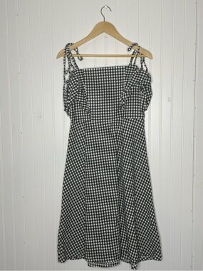Gingham Black and White Midi Dress with Off The Shoulder Sleeves and Ties Small